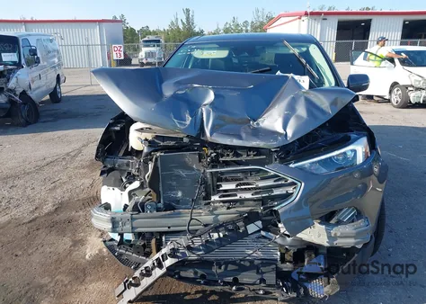 2024 Ford Edge Titanium z USA, uszkodzony, nr VIN 2FMPK4K97RBA75278